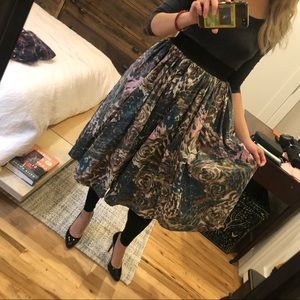 Vintage inspired flower printed skirt